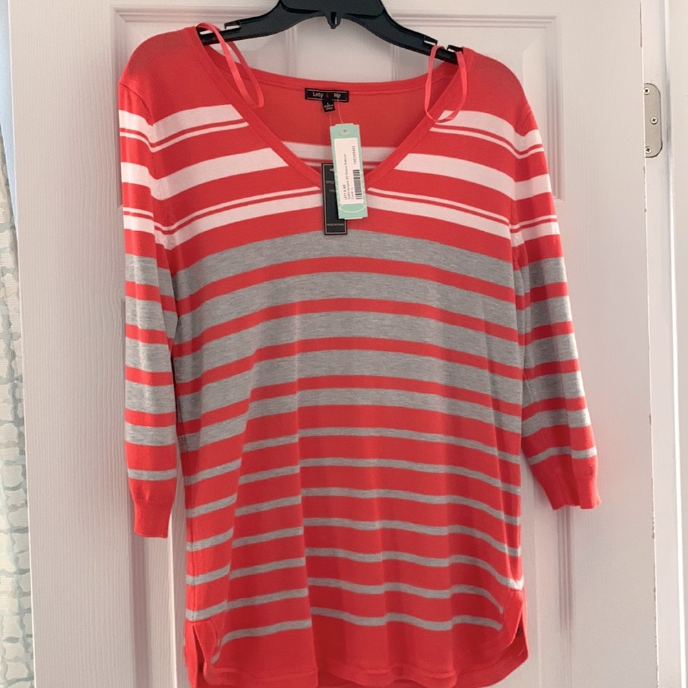NWT! Lety & Me coral, white and grey size large top. Perfect for Spring!